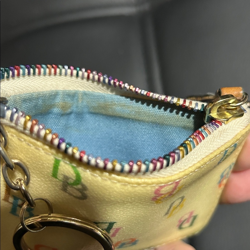 Dooney & Bourke Vintage Multicolor Logo Keychain Wallet - Picture 5 of 6